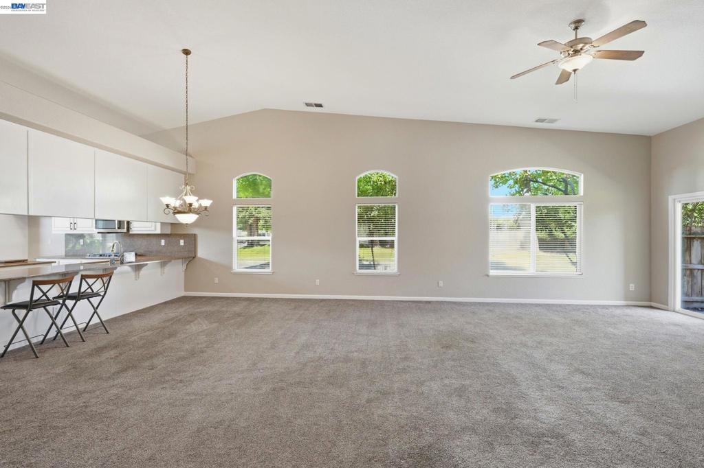 1532 Sophie Ln Property Photo 8