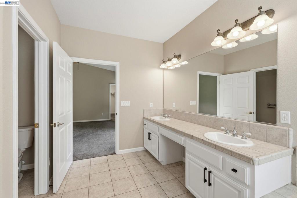 1532 Sophie Ln Property Photo 34