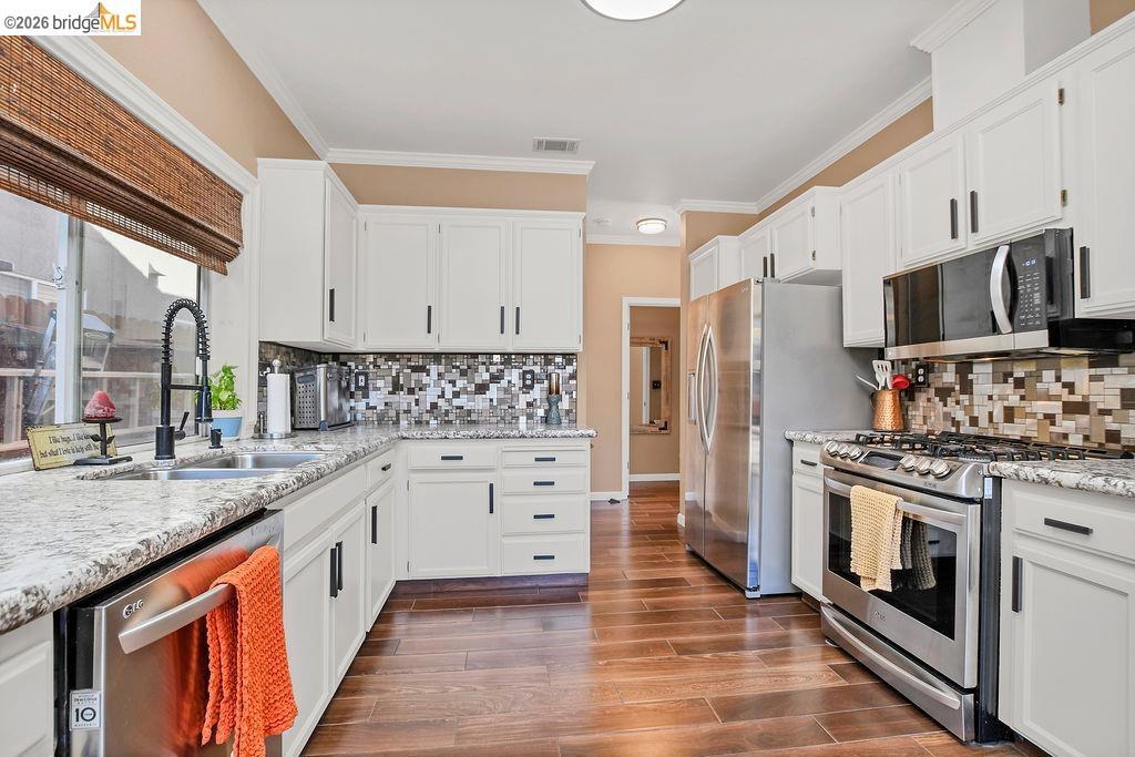 4798 Canopy Ln Property Photo 11