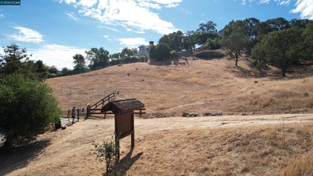 715 Castle Rock Rd Property Photo 74