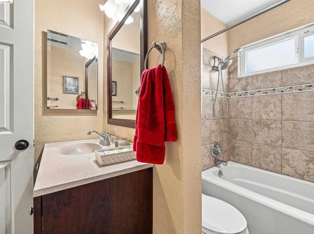 2842 Akino Ct Property Photo 25