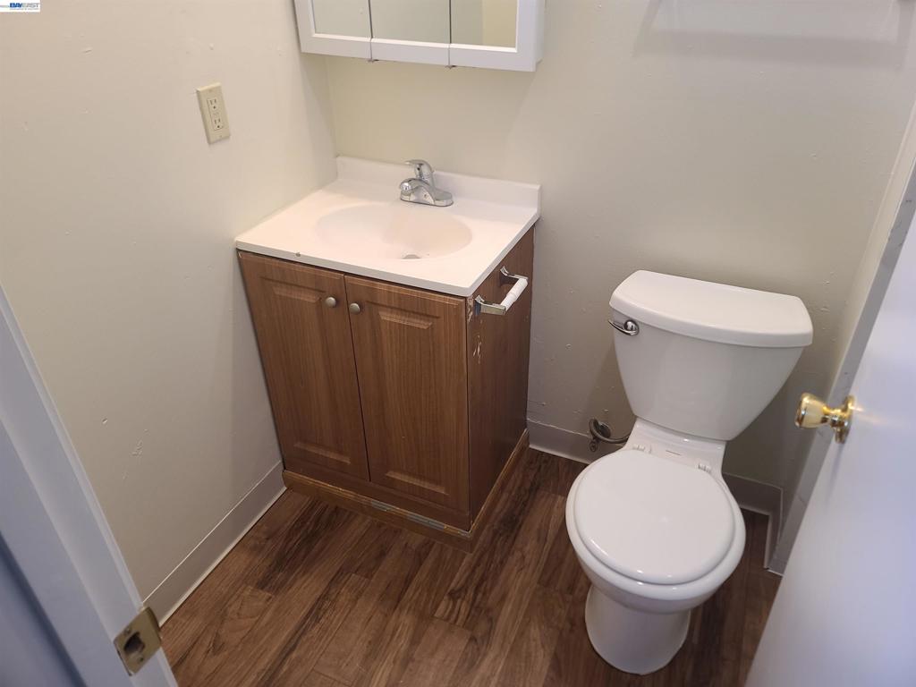 22759 Vermont St Property Photo 15