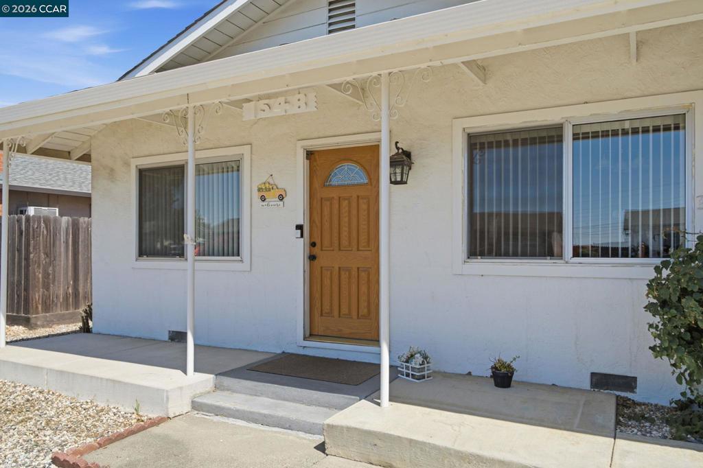 1548 James St Property Photo 3