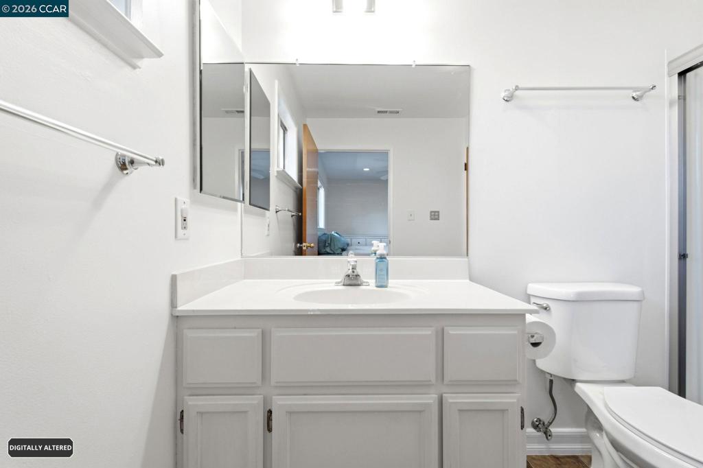 1548 James St Property Photo 25