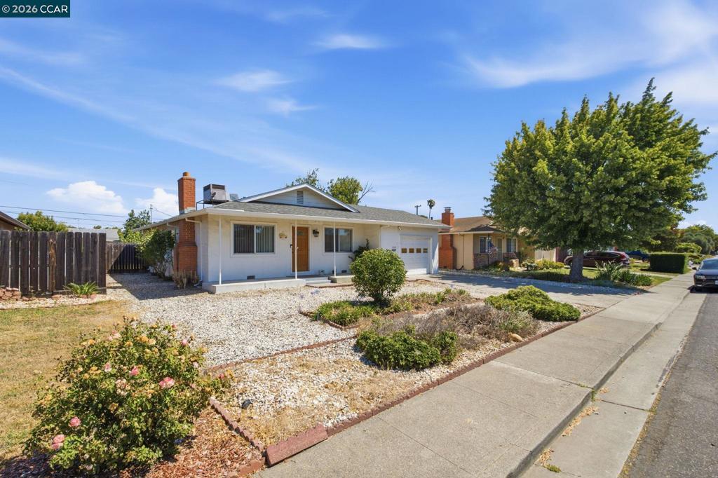 1548 James St Property Photo 36