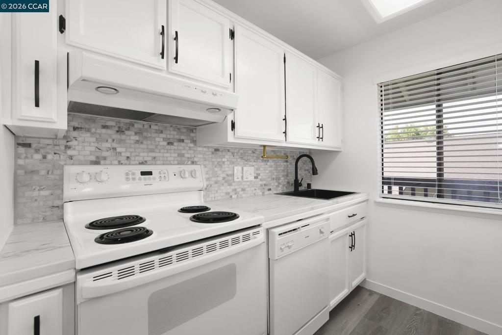 1437 Marchbanks Dr 3 Property Photo 12