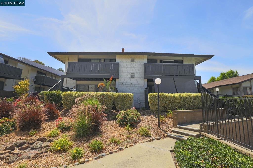 1437 Marchbanks Dr 3 Property Photo 34