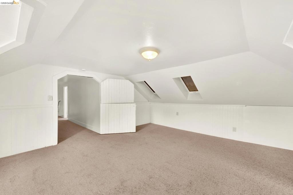 1043 47th St Property Photo 49