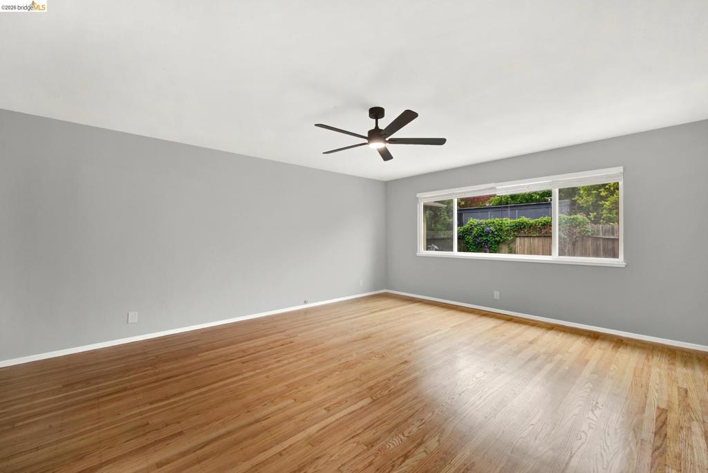 1043 47th St Property Photo 57