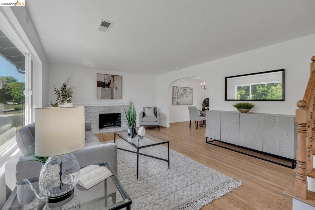 1848 Polk St Property Photo 1