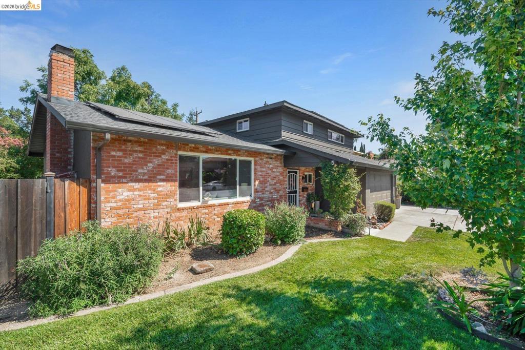 1848 Polk St Property Photo 6