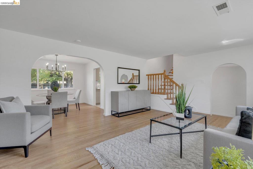 1848 Polk St Property Photo 10