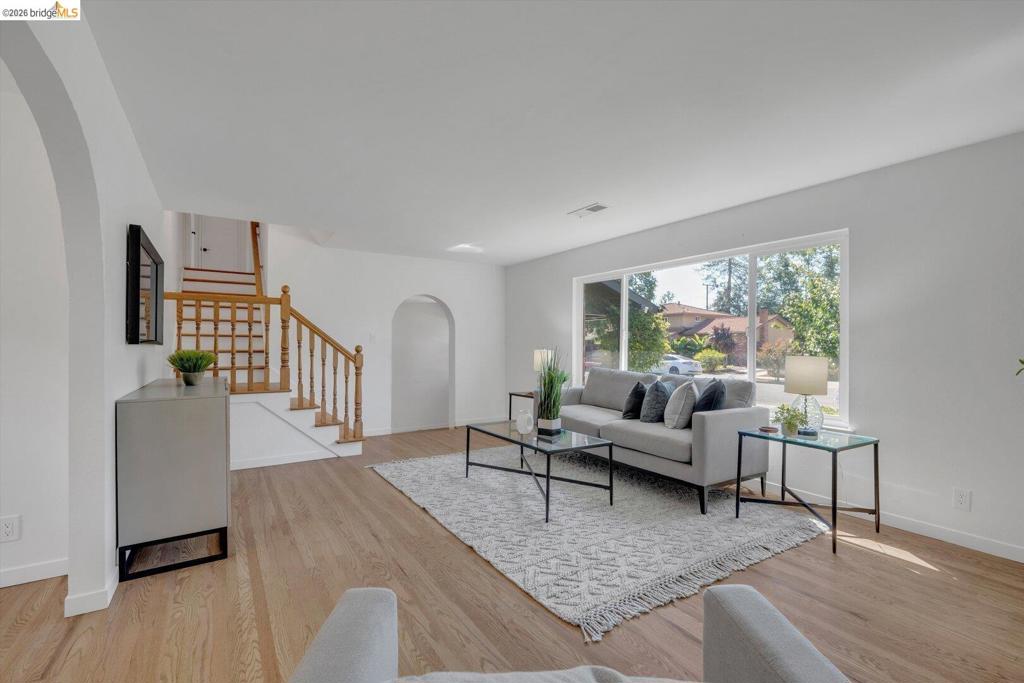1848 Polk St Property Photo 11