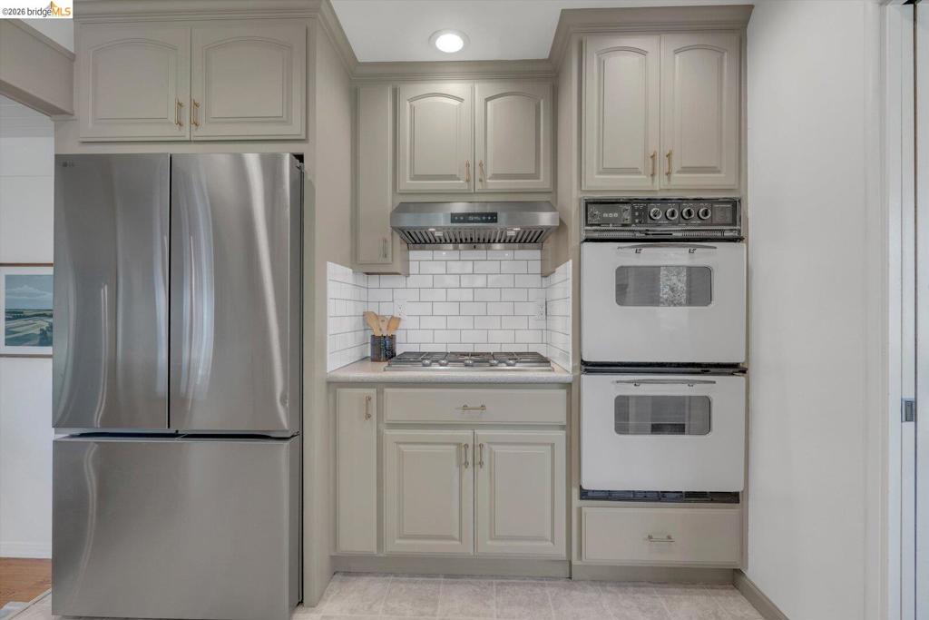 1848 Polk St Property Photo 16
