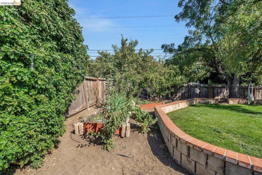 1848 Polk St Property Photo 38