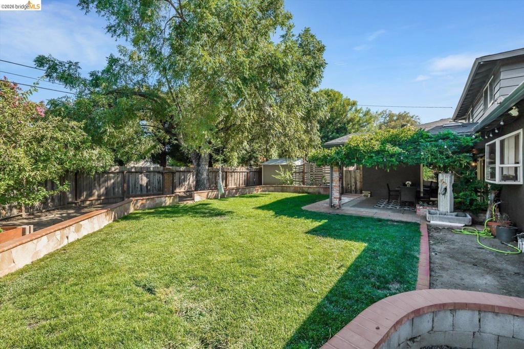 1848 Polk St Property Photo 39