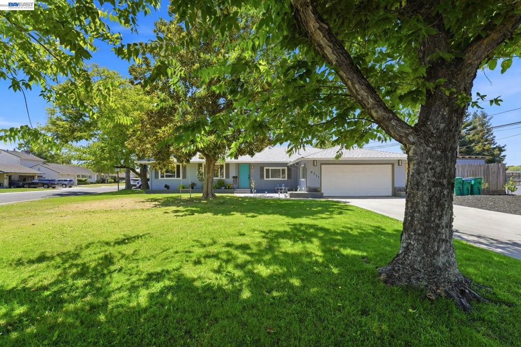 6311 Belmont Pl Property Photo 1