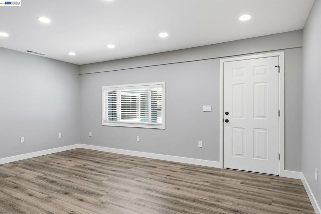 6311 Belmont Pl Property Photo 6
