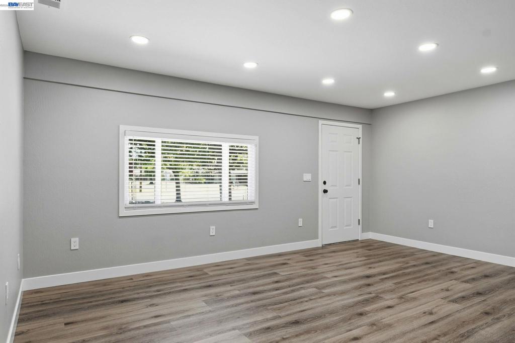 6311 Belmont Pl Property Photo 9