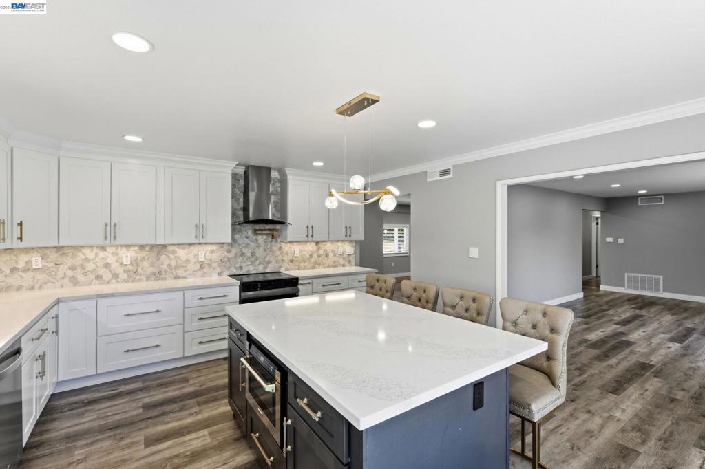 6311 Belmont Pl Property Photo 18
