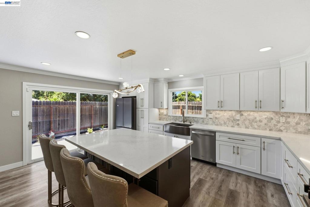 6311 Belmont Pl Property Photo 19