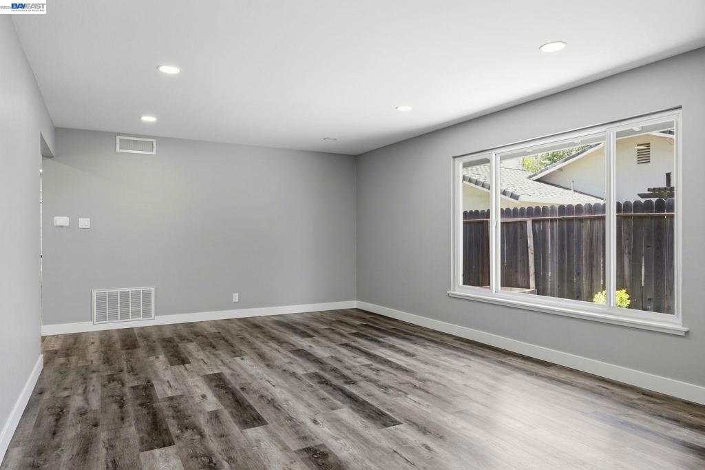 6311 Belmont Pl Property Photo 22