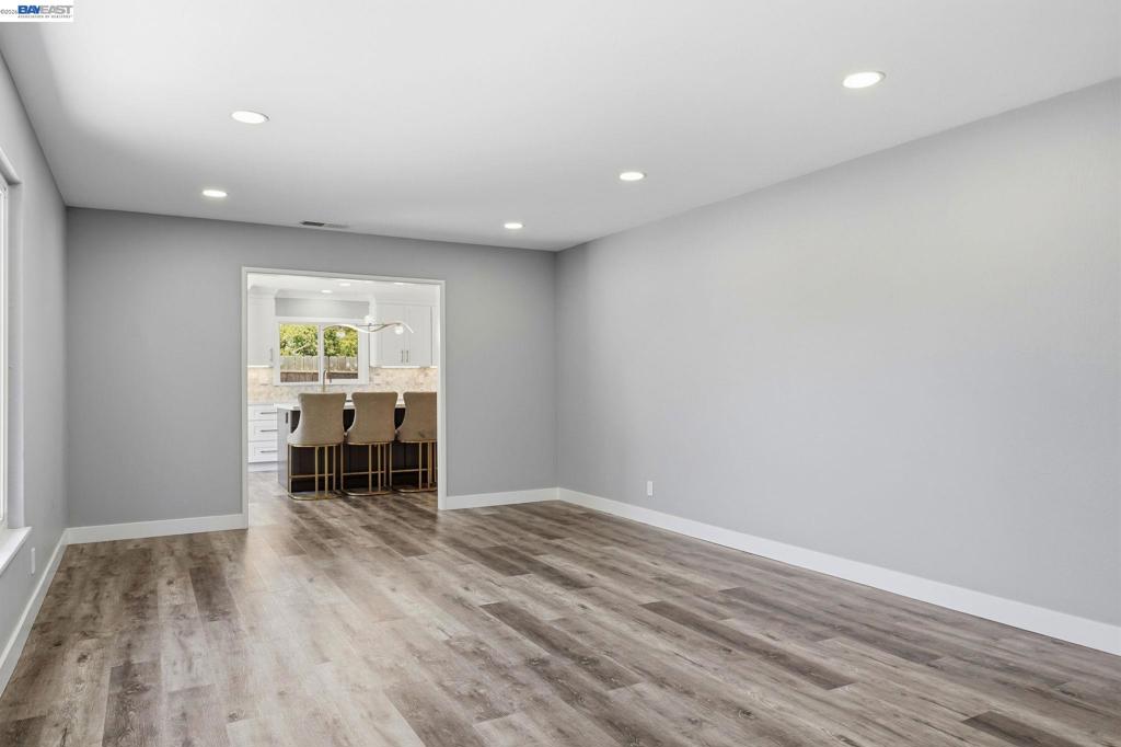 6311 Belmont Pl Property Photo 24