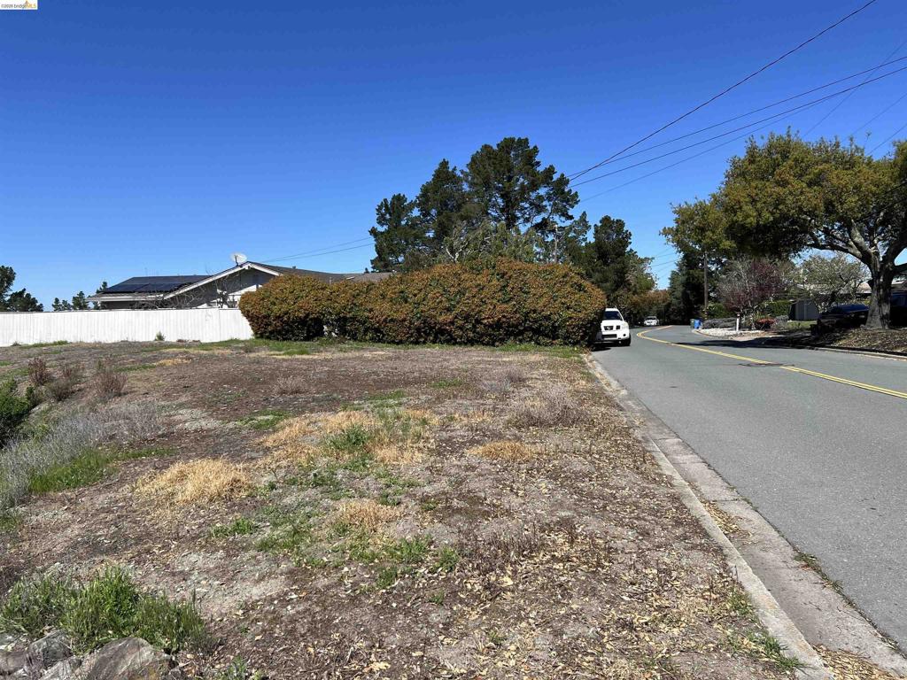 82 Zander Dr Property Photo 1
