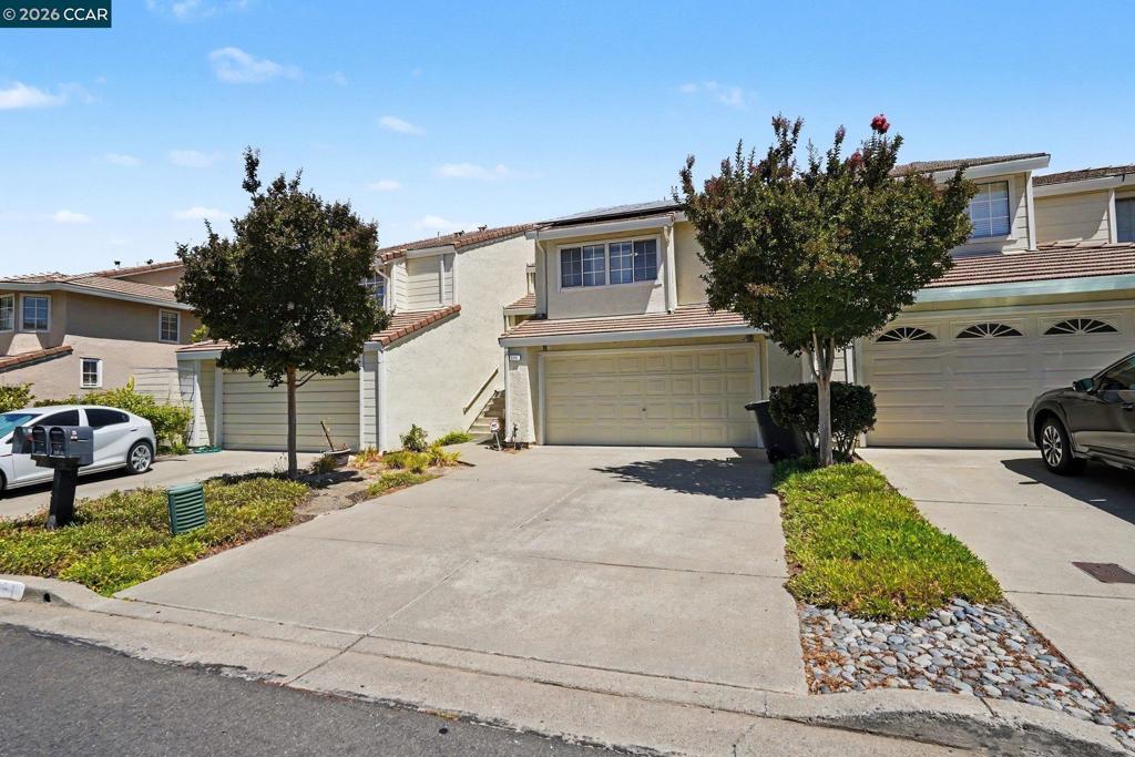 5251 Pebble Glen Dr Property Photo 2