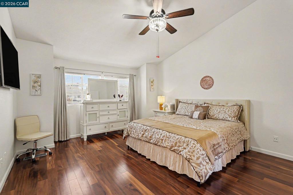 5251 Pebble Glen Dr Property Photo 11