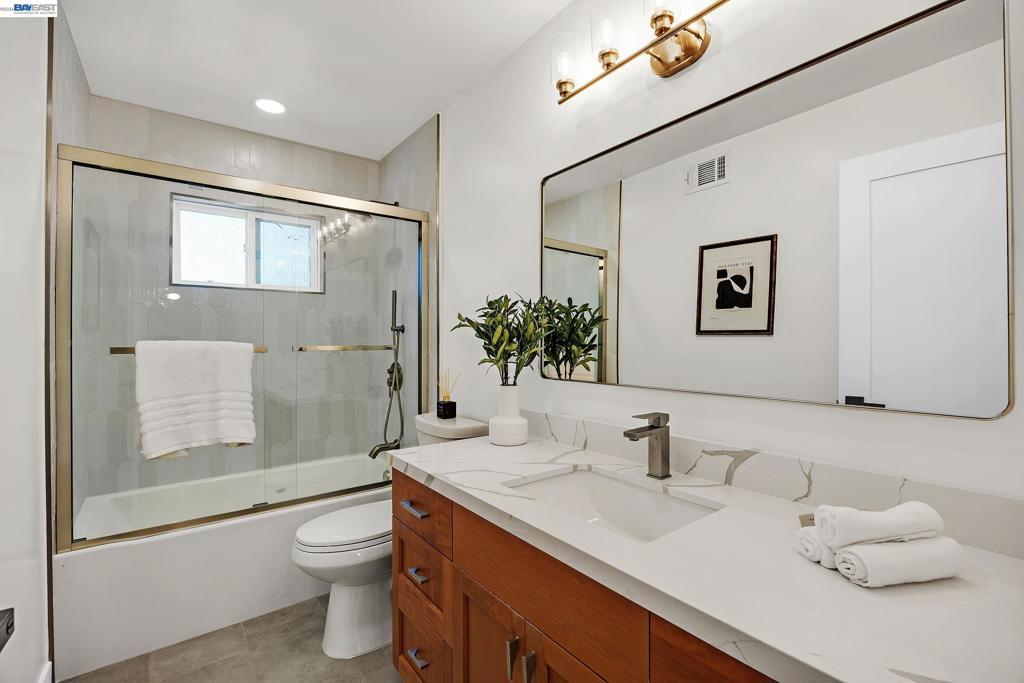 1759 Crescent Dr Property Photo 33