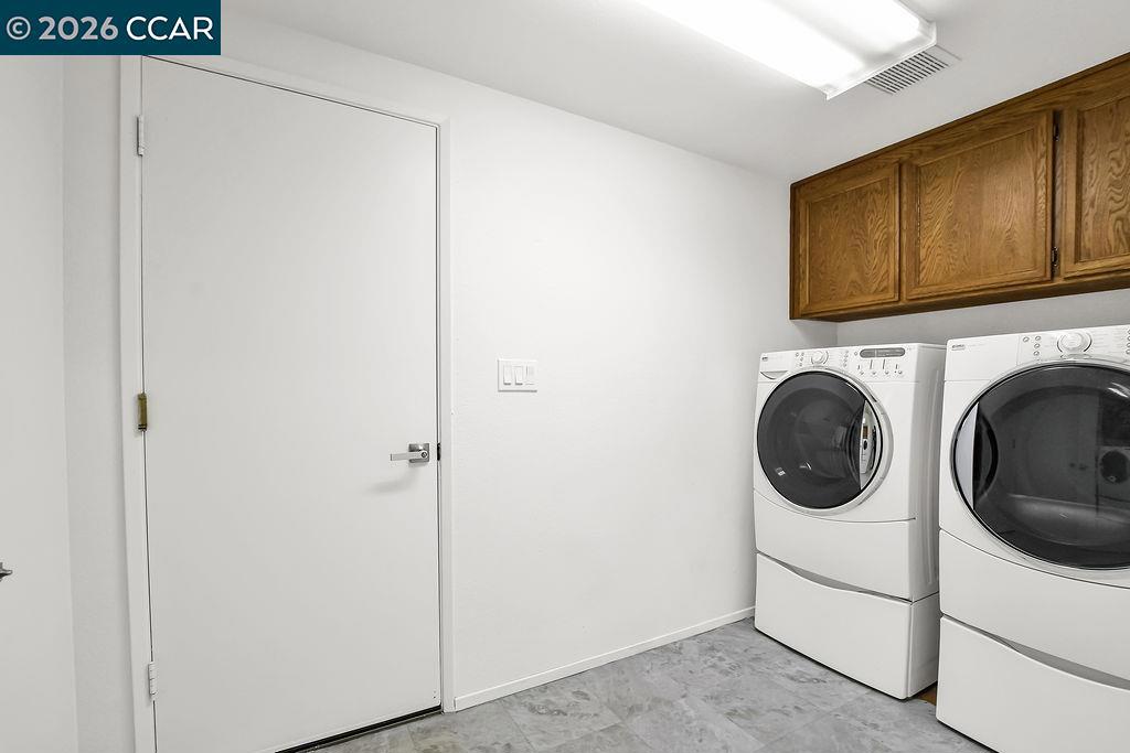 1623 Geary Rd Property Photo 12