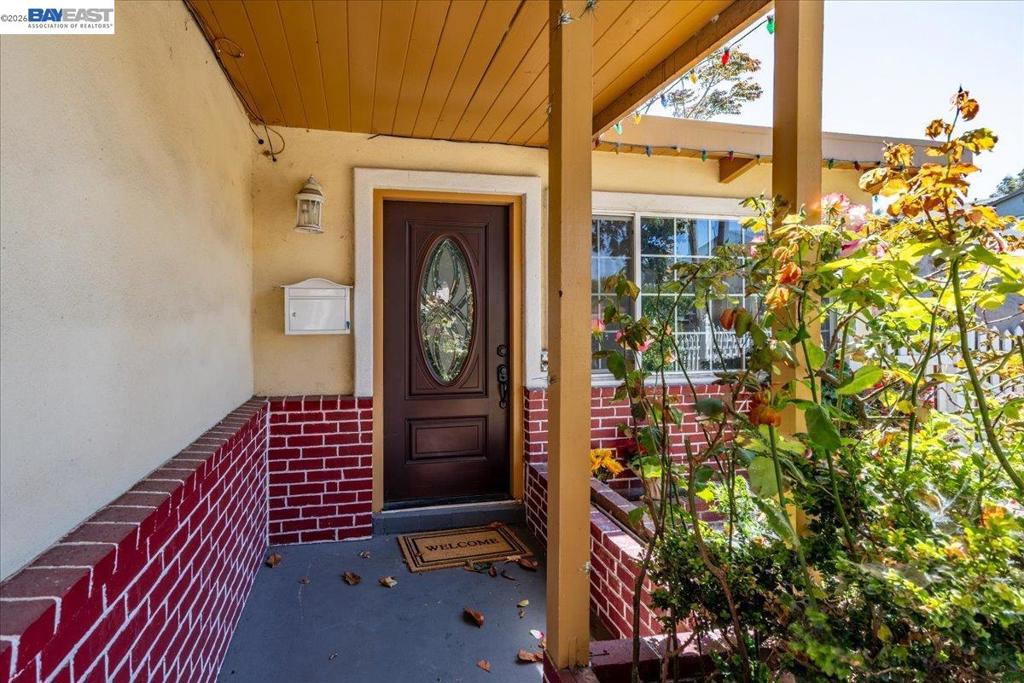 1006 Lake St Property Photo 4