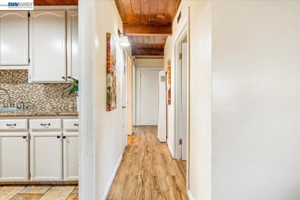 1006 Lake St Property Photo 14