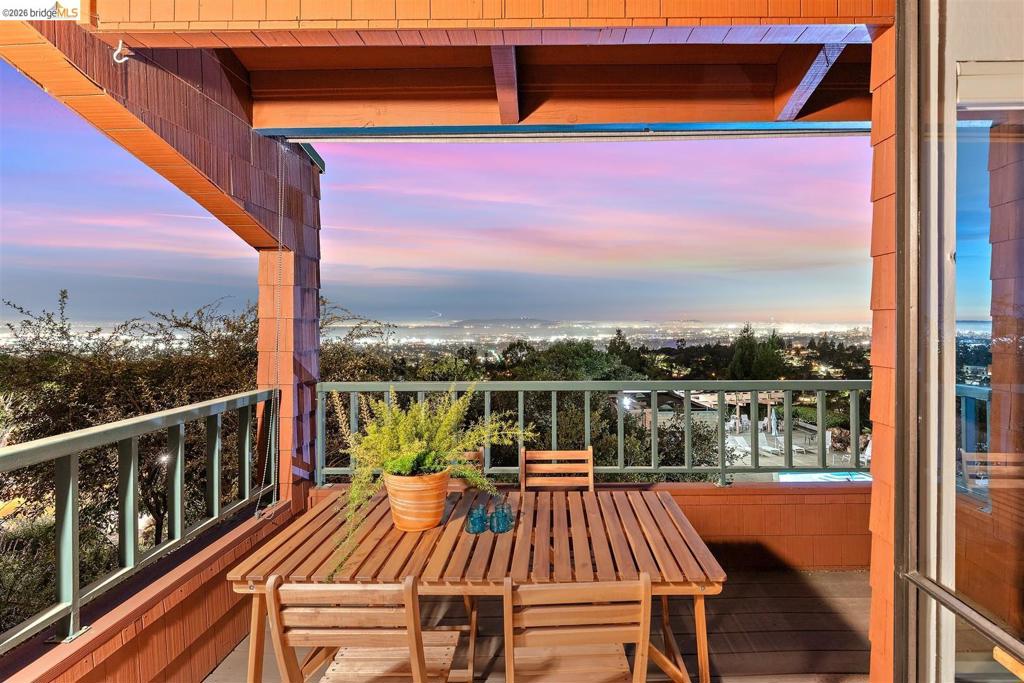 32 Sereno Circle Property Photo 5