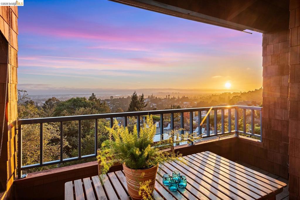 32 Sereno Circle Property Photo 11