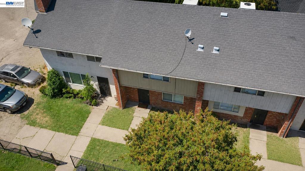 8621 Santa Paula Way Property Photo 3