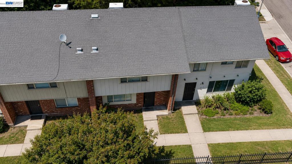 8621 Santa Paula Way Property Photo 5