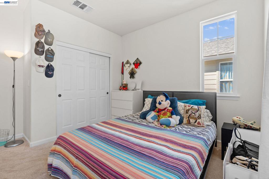 663 Falling Star Drive Property Photo 23