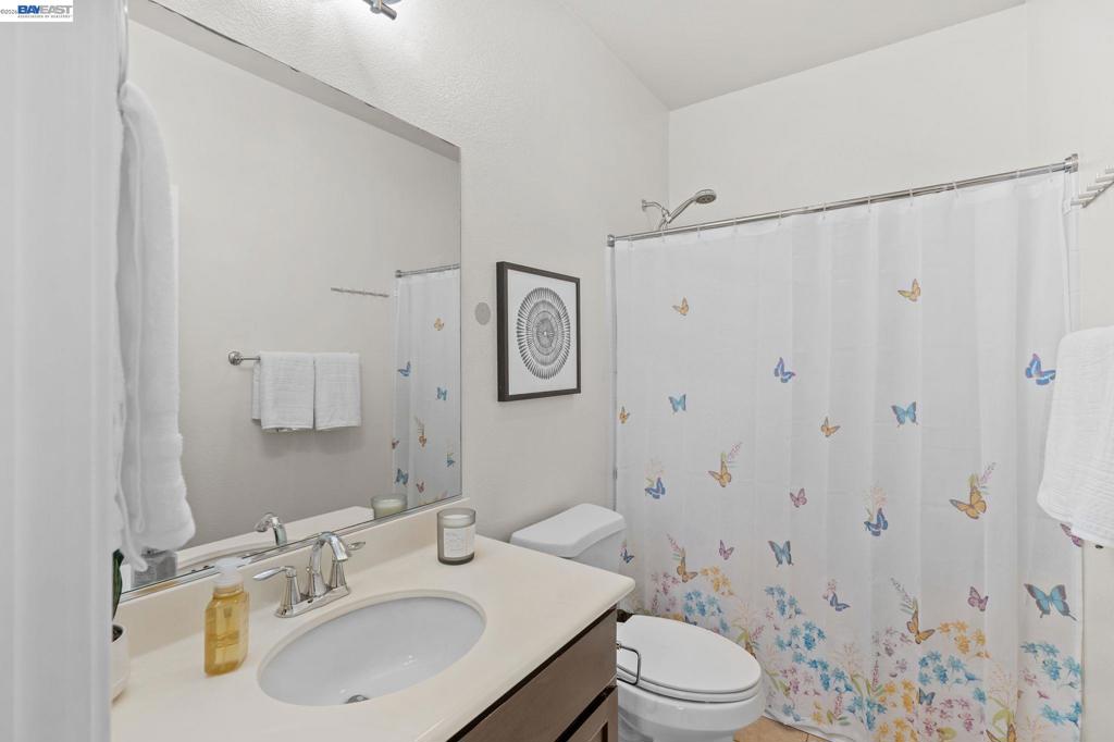 663 Falling Star Drive Property Photo 24