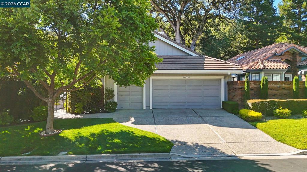 3058 Live Oak Ct Property Photo 5
