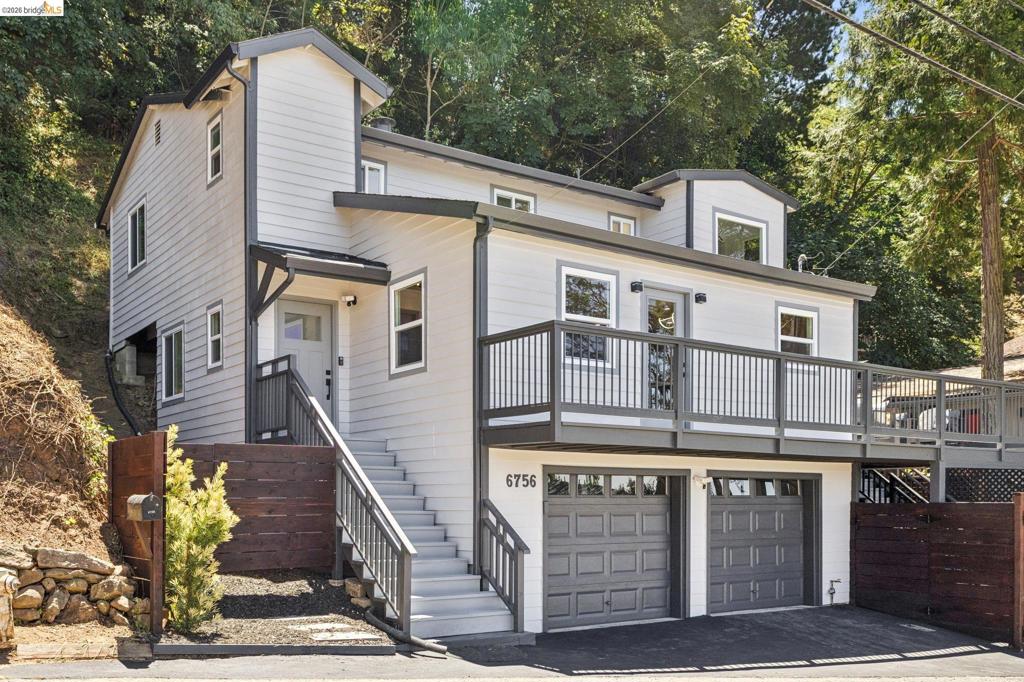 6756 Snake Road Property Photo 3
