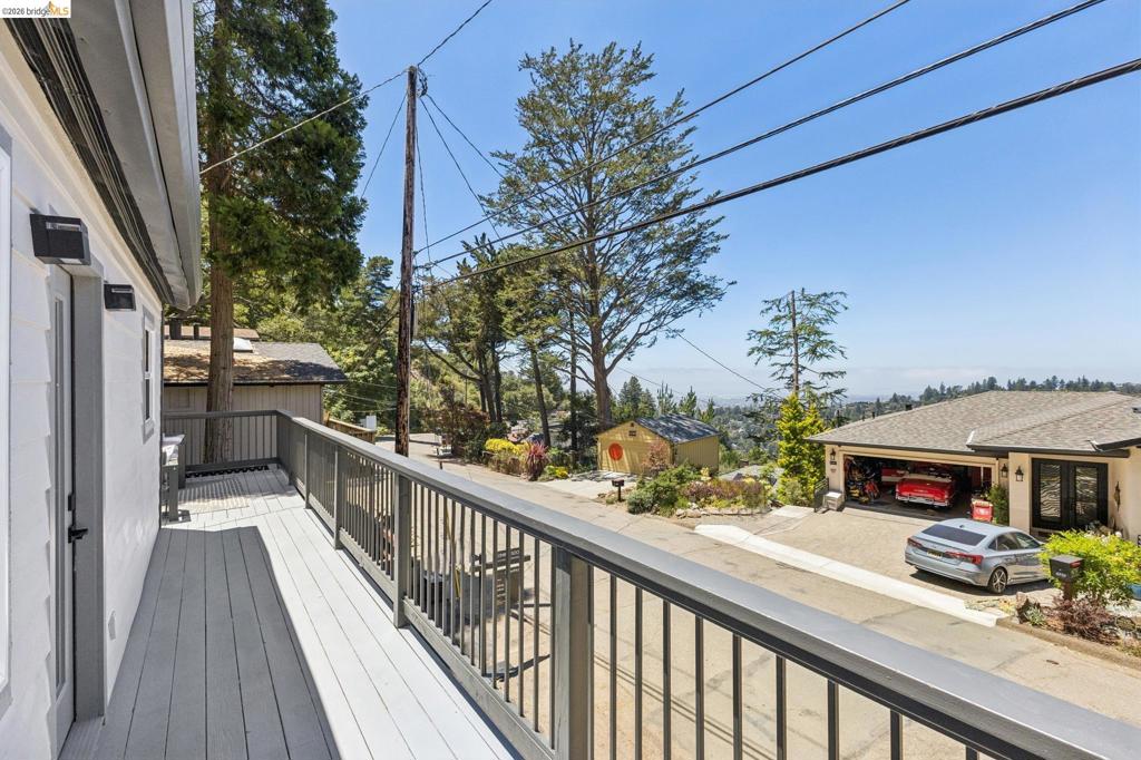 6756 Snake Road Property Photo 32
