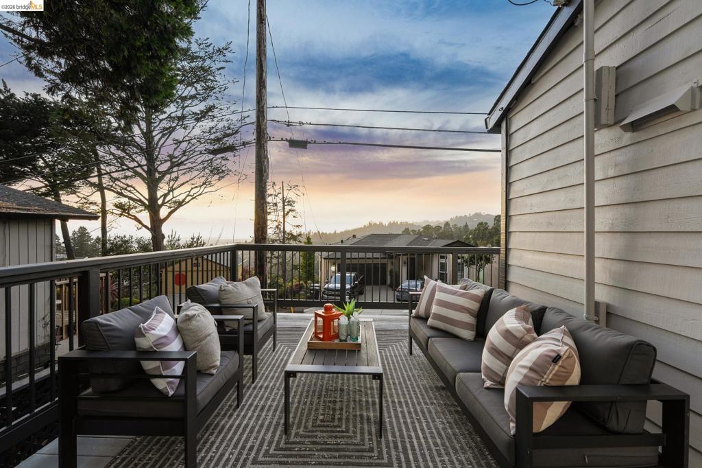 6756 Snake Road Property Photo 45