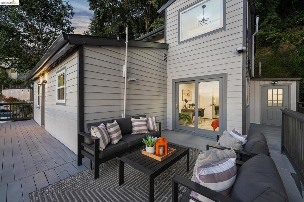 6756 Snake Road Property Photo 47