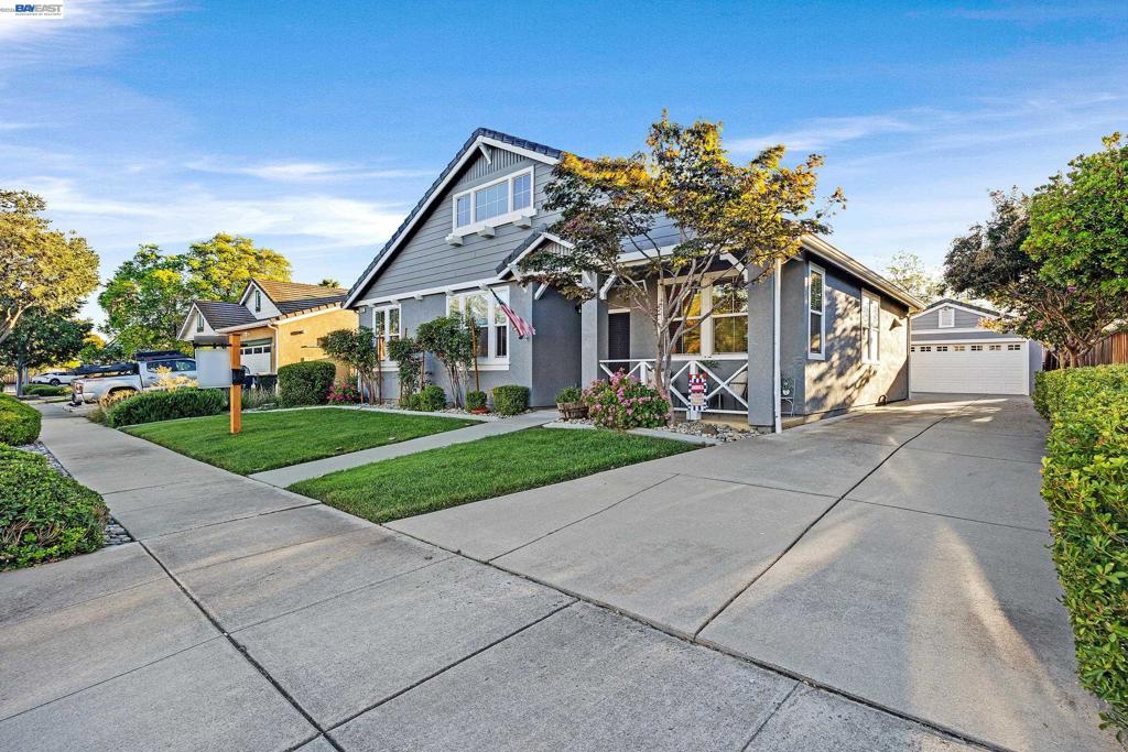 6342 Altamar Circle Property Photo 5