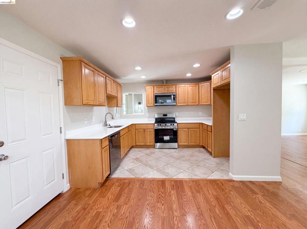 1496 Soccer Ct Property Photo 2