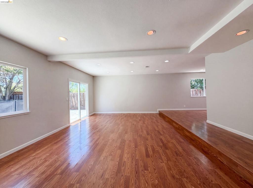 1496 Soccer Ct Property Photo 12