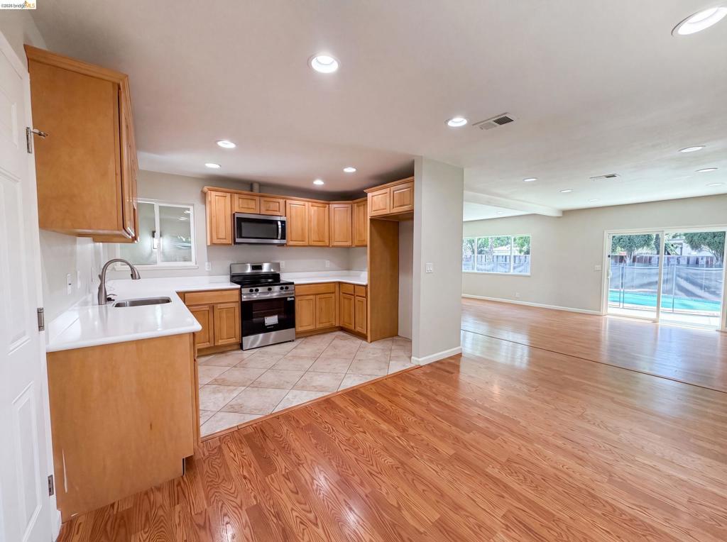 1496 Soccer Ct Property Photo 15