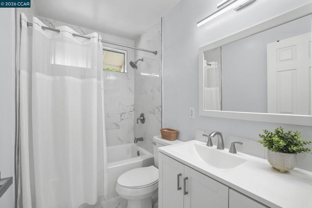 2560 Walnut Blvd 24 Property Photo 15